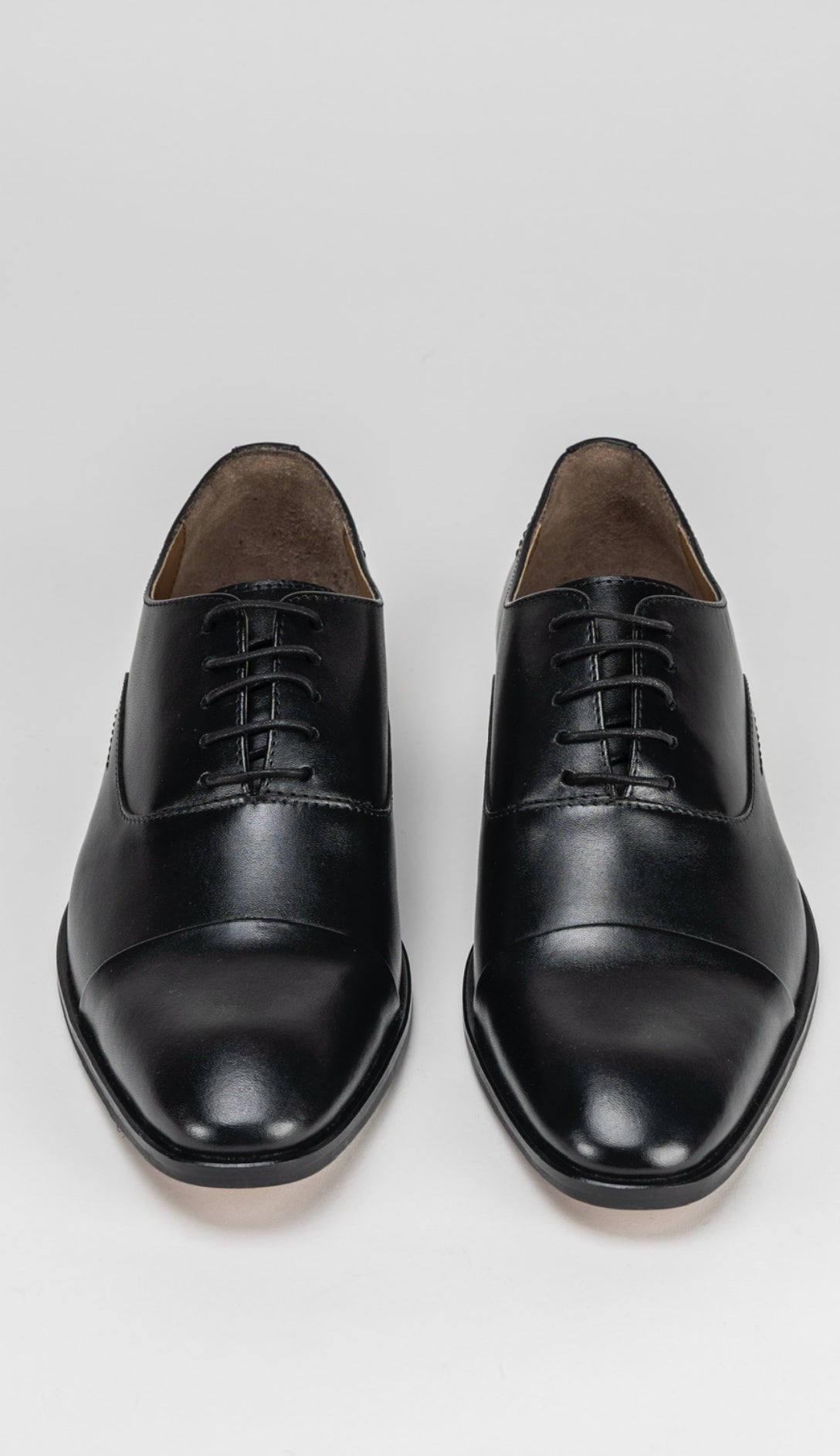 Sloane GARCIA LEATHER OXFORD TOE CAP shoe Black